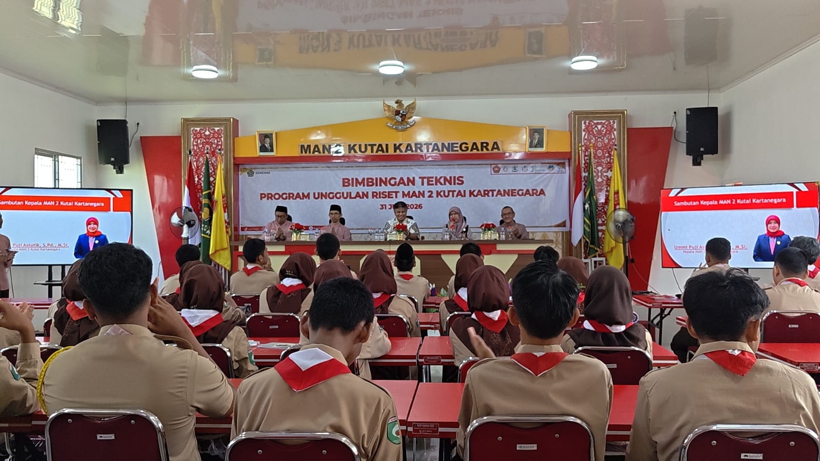 MAN 2 Kukar Gelar Bimtek Program Riset Bersama Guru Besar FMIPA UNMUL
